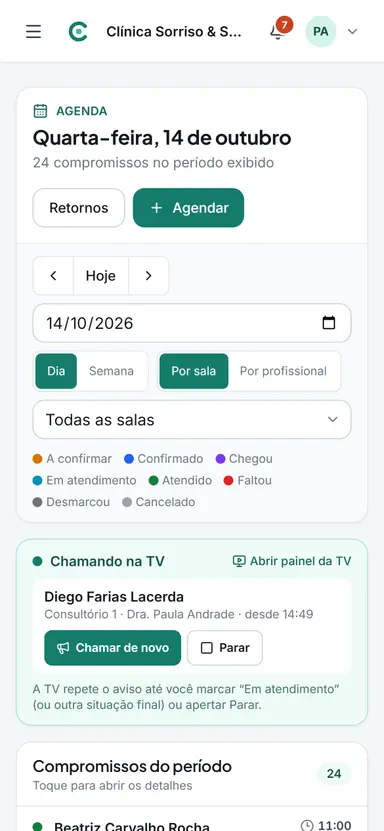 Exemplo público de agenda no celular com dados fictícios